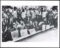 1970s_WomenSittingAt#362A18